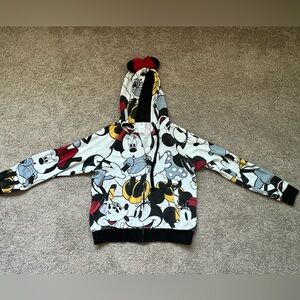 GUC Official Disney Park Mickey & Friends Zip Up Hoodie Size Large